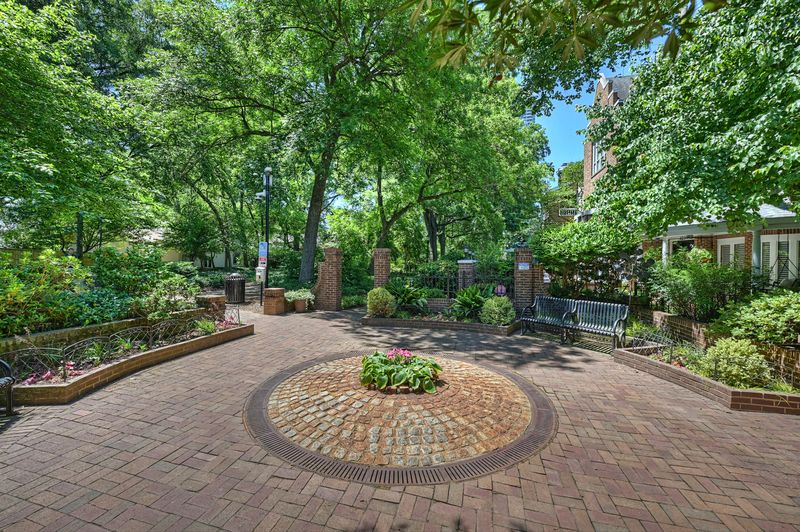 Fourth Ward garden plaza